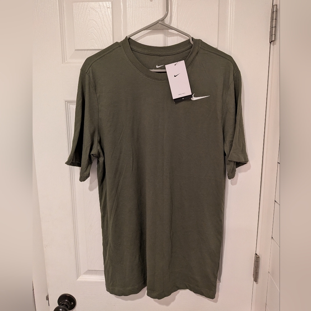 Nike Men's Olive Short Sleeve Tee